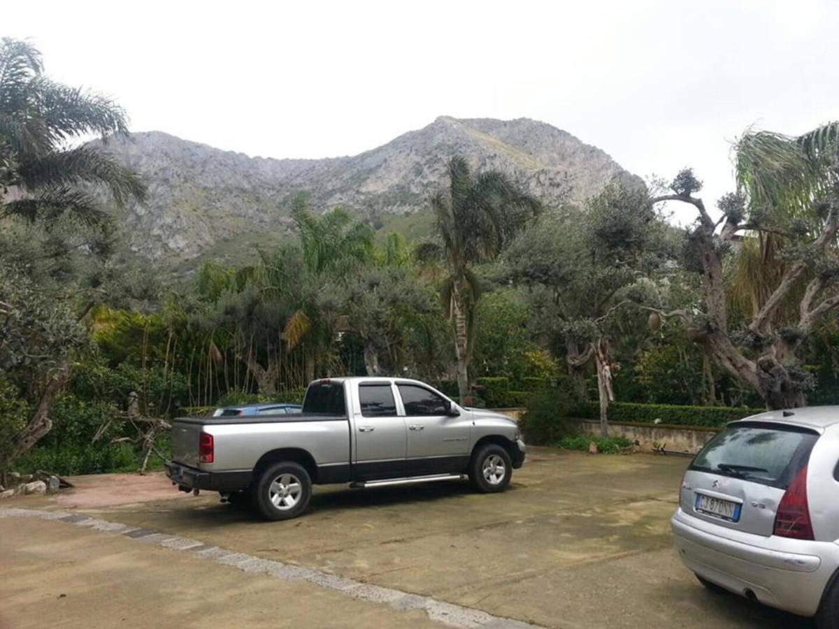 Villa Megna - Green Paradise B&B Palermo Exterior foto
